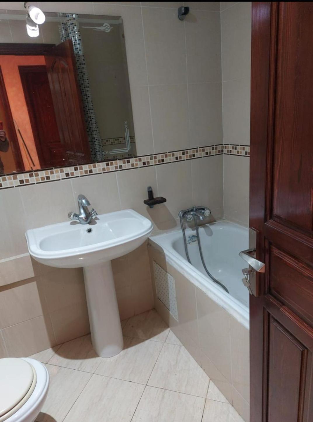 Puerta Lilya 1 * Tangier